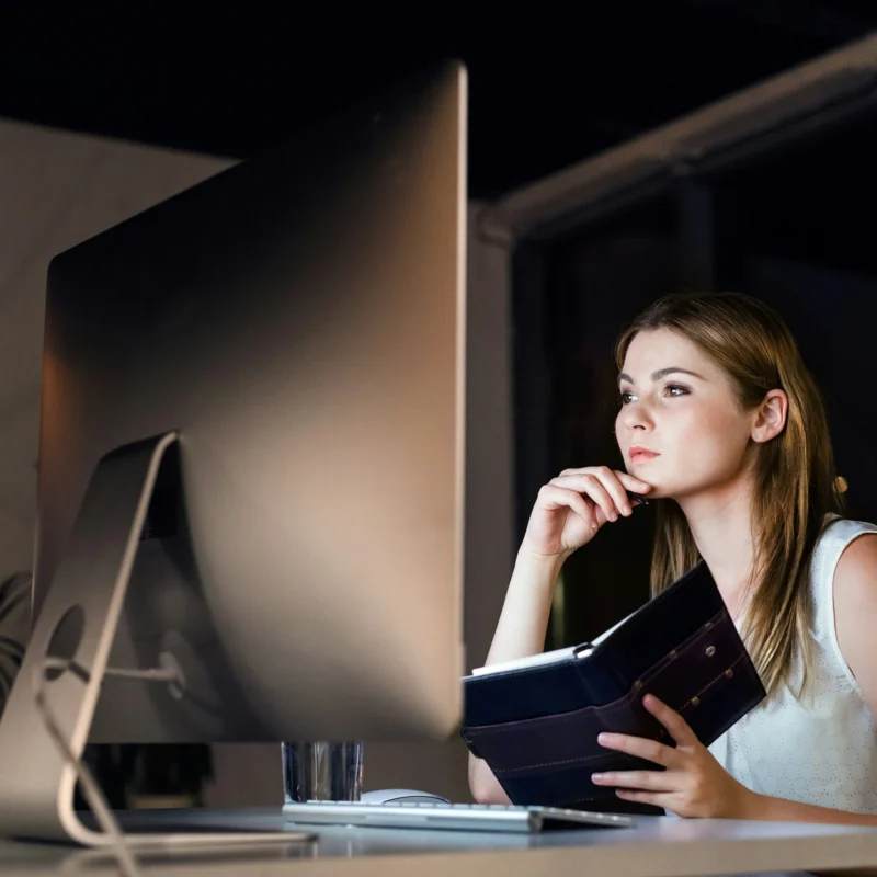 Cet article explore les meilleures stratégies de contenu pour améliorer votre visibilité sur LinkedIn, un essentiel pour se développer en 2025